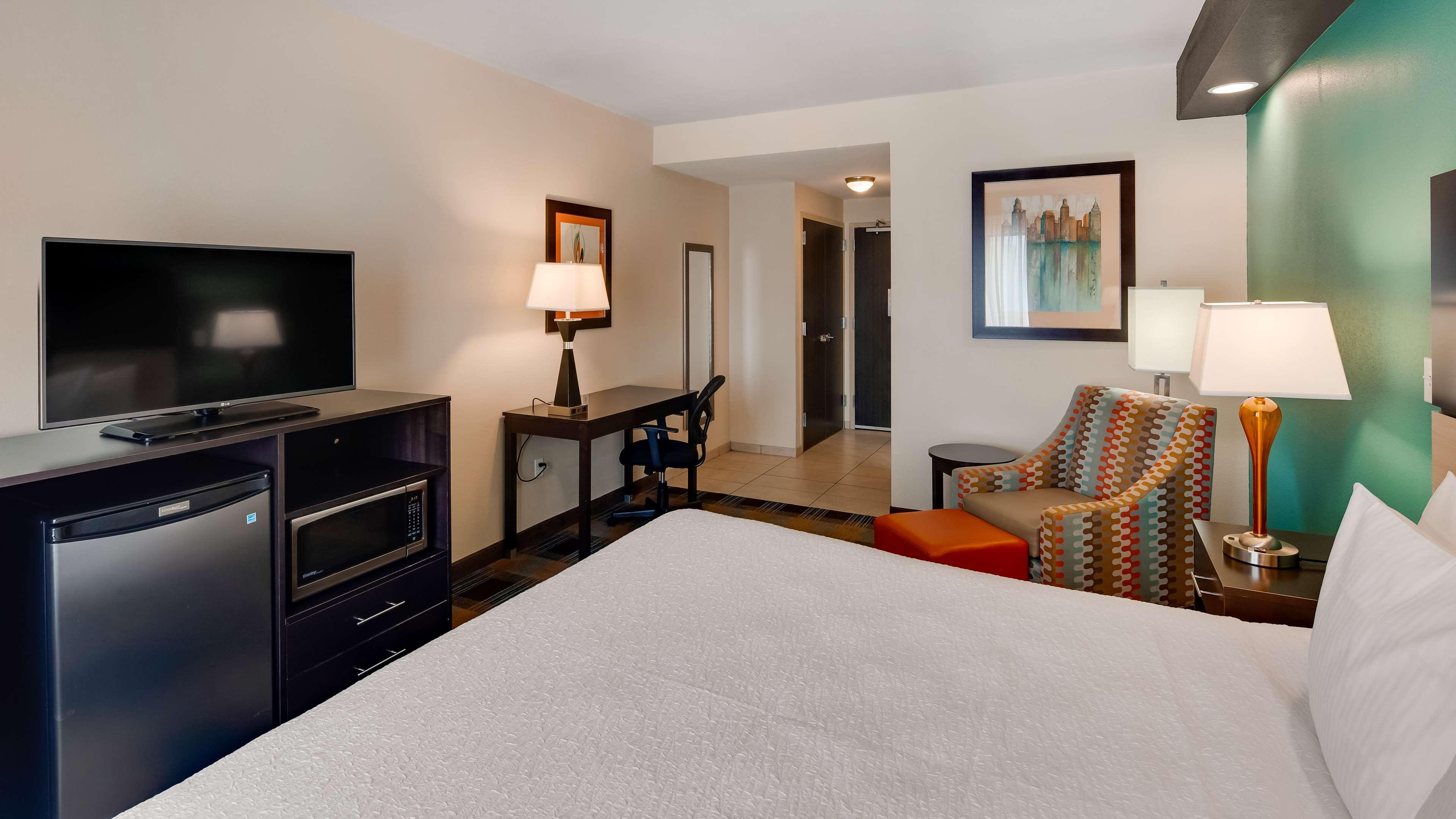 Best Western Plus Atrium Inn & Suites Clarksville Exteriör bild