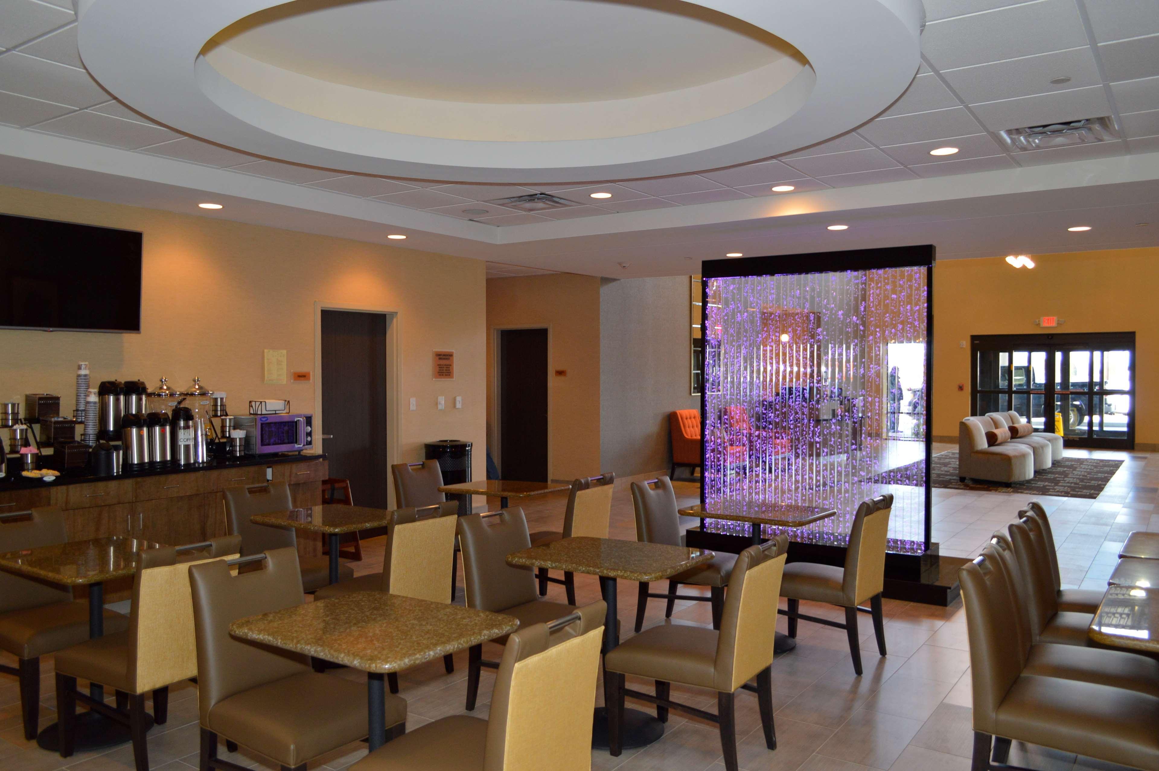 Best Western Plus Atrium Inn & Suites Clarksville Exteriör bild